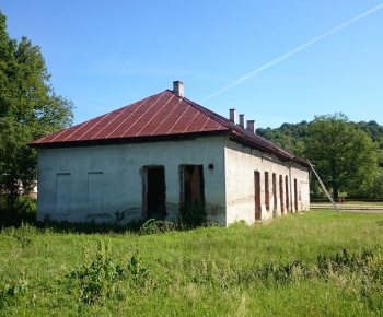 Bývala škôlka pri rómskej osade